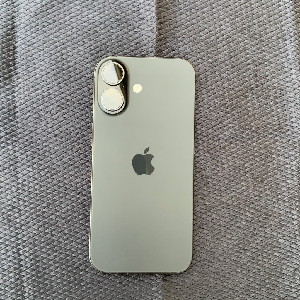 iPhone 17 256 GB black unlocked A3520 New Condition opened never used