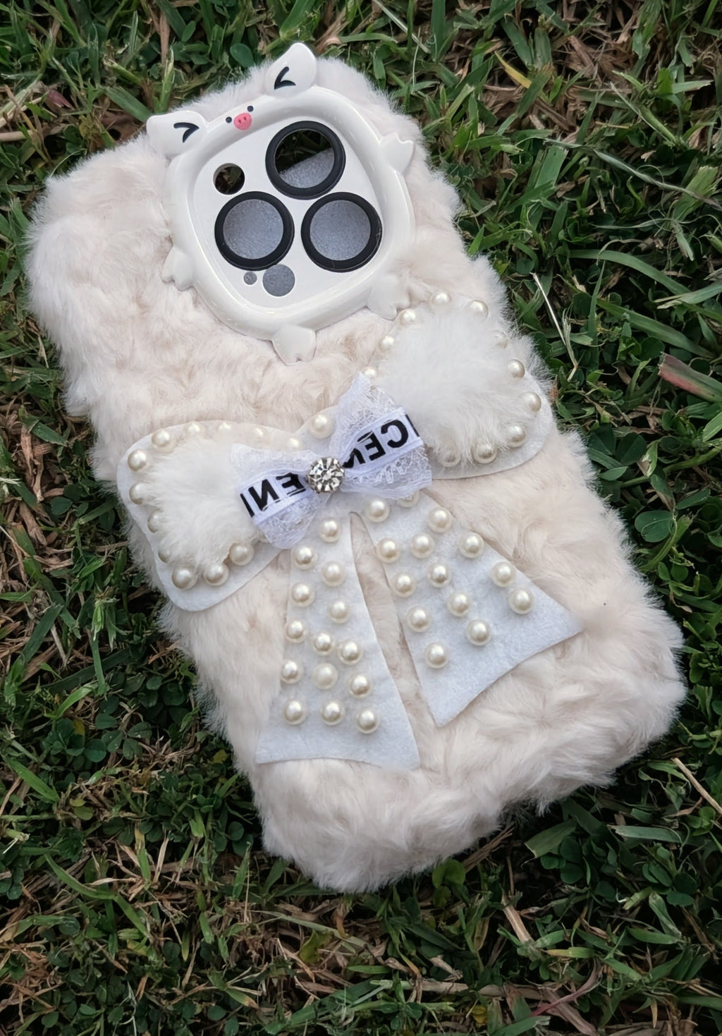 iPhone 15 pro max case/ White